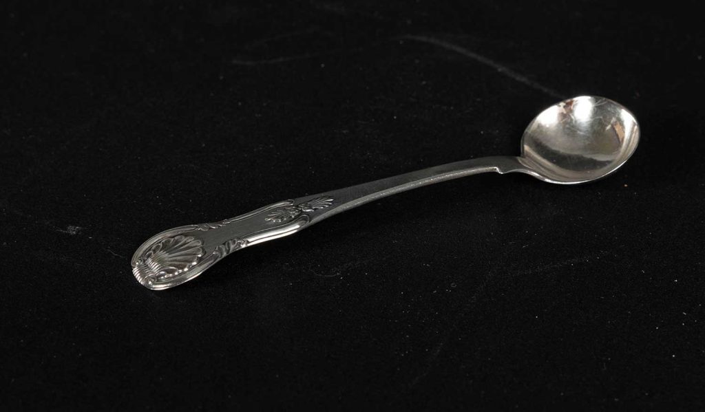 [Sterling Silver Master Salt Spoon, Scottish King’s Pattern]